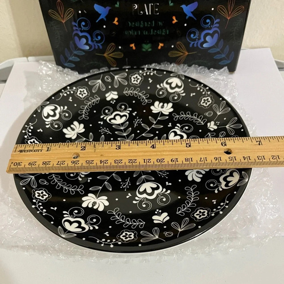 Fairyloot The Bear and Nightingale Plate - Picture 2 of 4